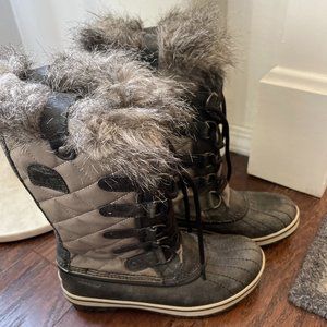 Sorel Joan of Arctic Waterproof Snow/Winter Boots Grey/Black Size 7